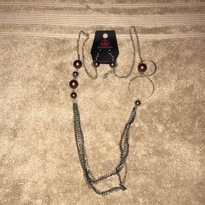 Paparazzi necklace and matching earrings